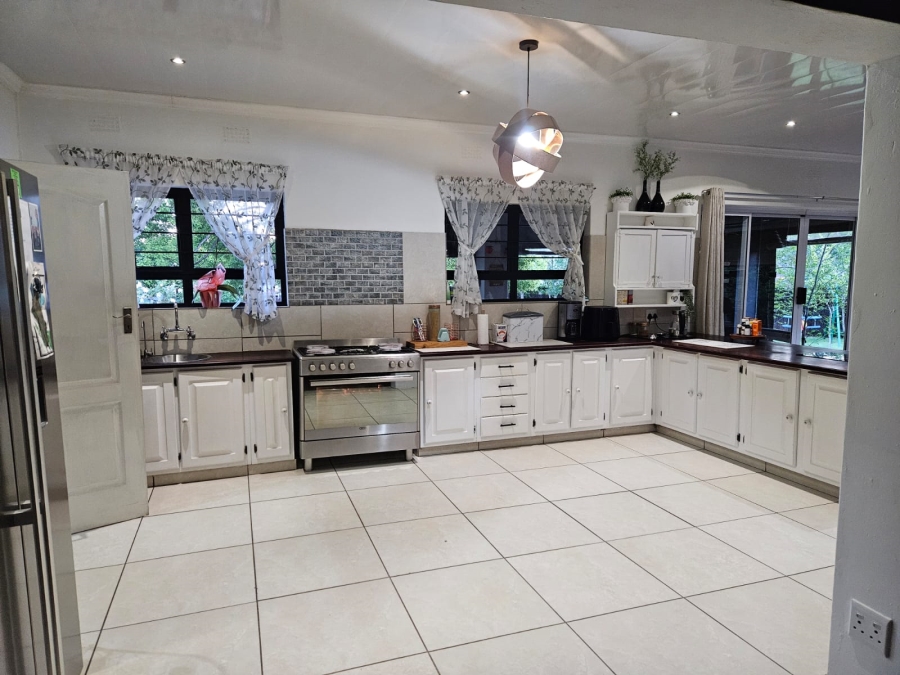 4 Bedroom Property for Sale in Parys Free State